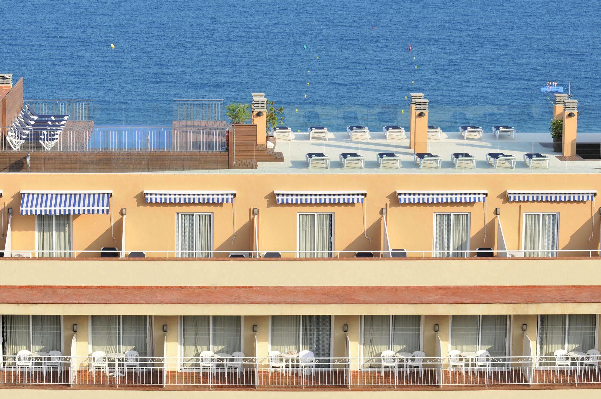 Checkin Catalonia Hotel Calella Luaran gambar