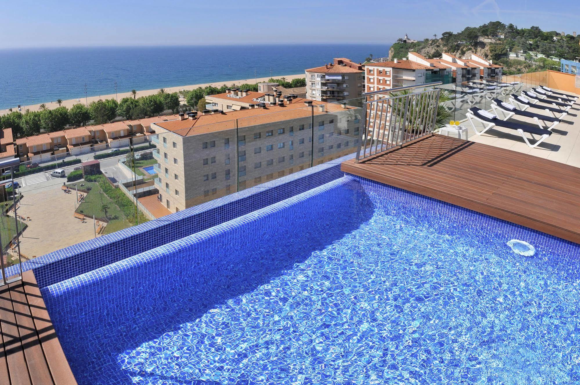 Checkin Catalonia Hotel Calella Luaran gambar